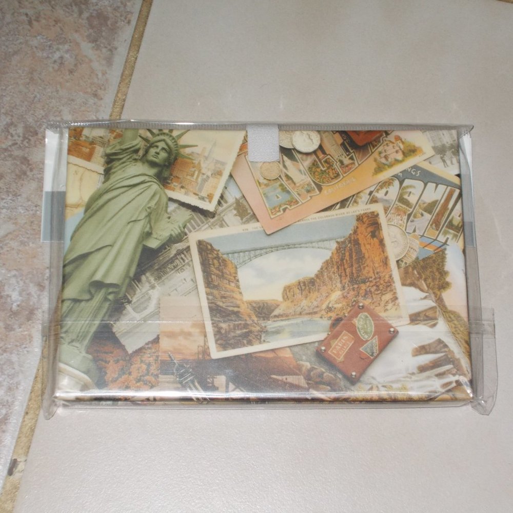 New Mini Portfolio holds 14 4"x6" photos - Picture 2 of 2